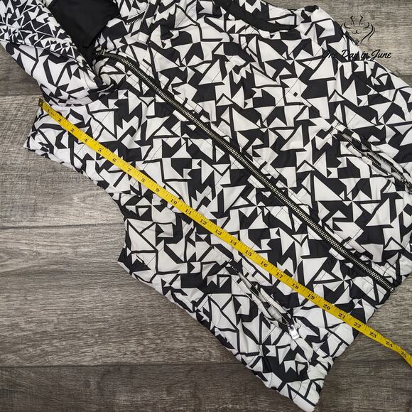 Lorna Jane Hooded Quilted Vest Size M - Picture 4 of 5